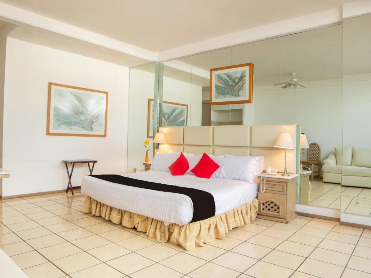 Capital O Hotel Villa Monini Пуэбла Экстерьер фото