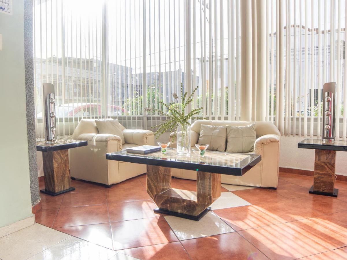 Capital O Hotel Villa Monini Пуэбла Экстерьер фото