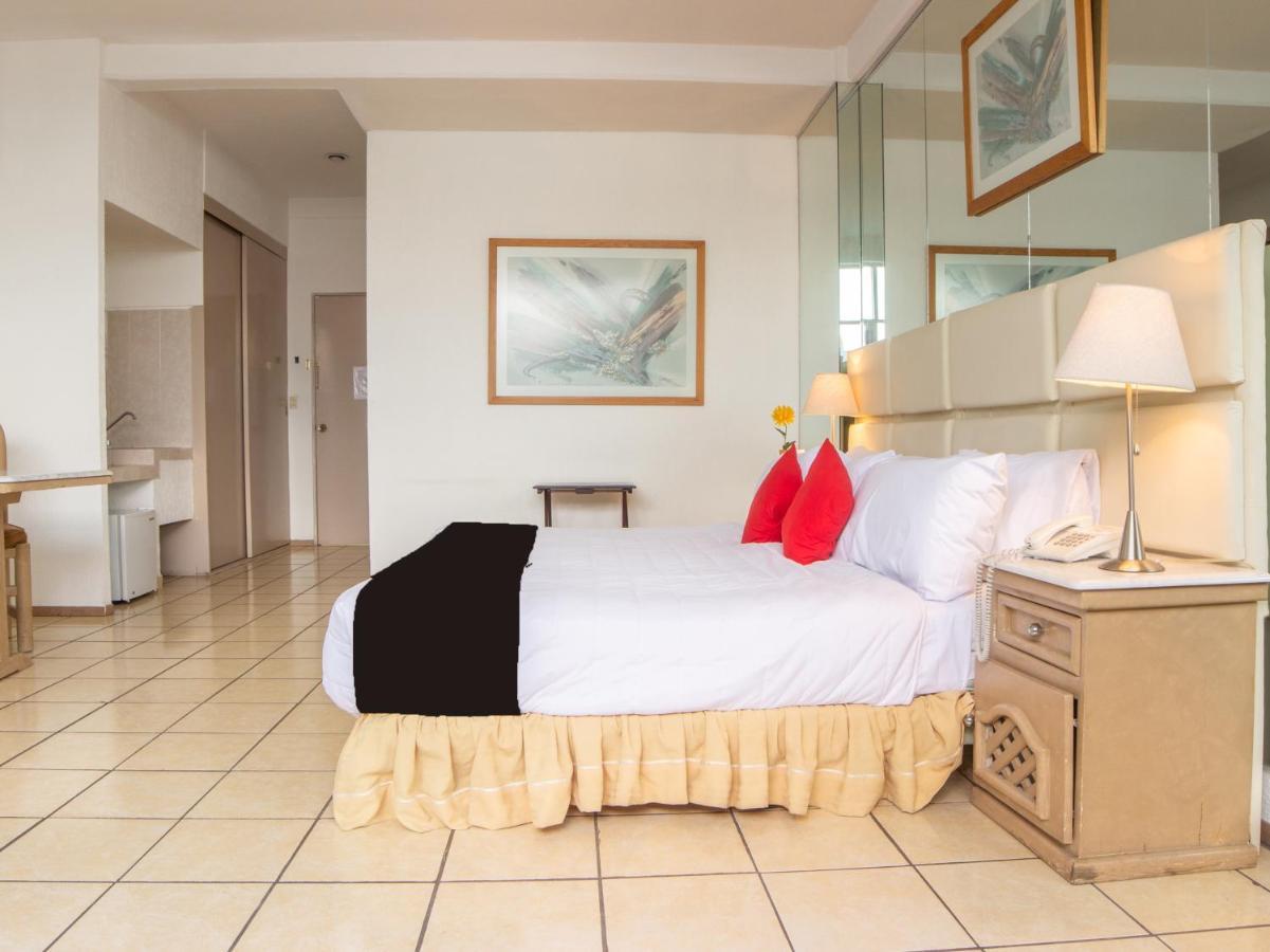 Capital O Hotel Villa Monini Пуэбла Экстерьер фото